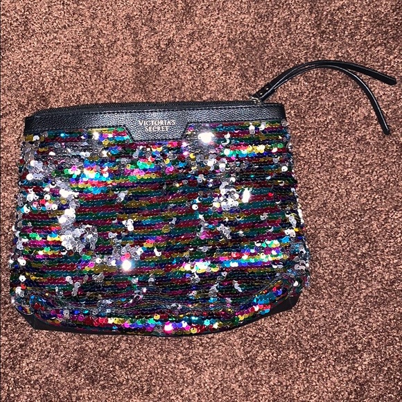 Victoria’s Secret Sequence Bag - Picture 1 of 3